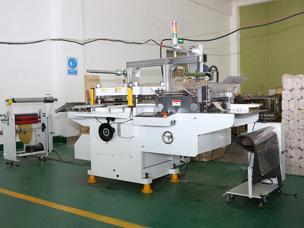 數(shù)控智能模切機(jī)